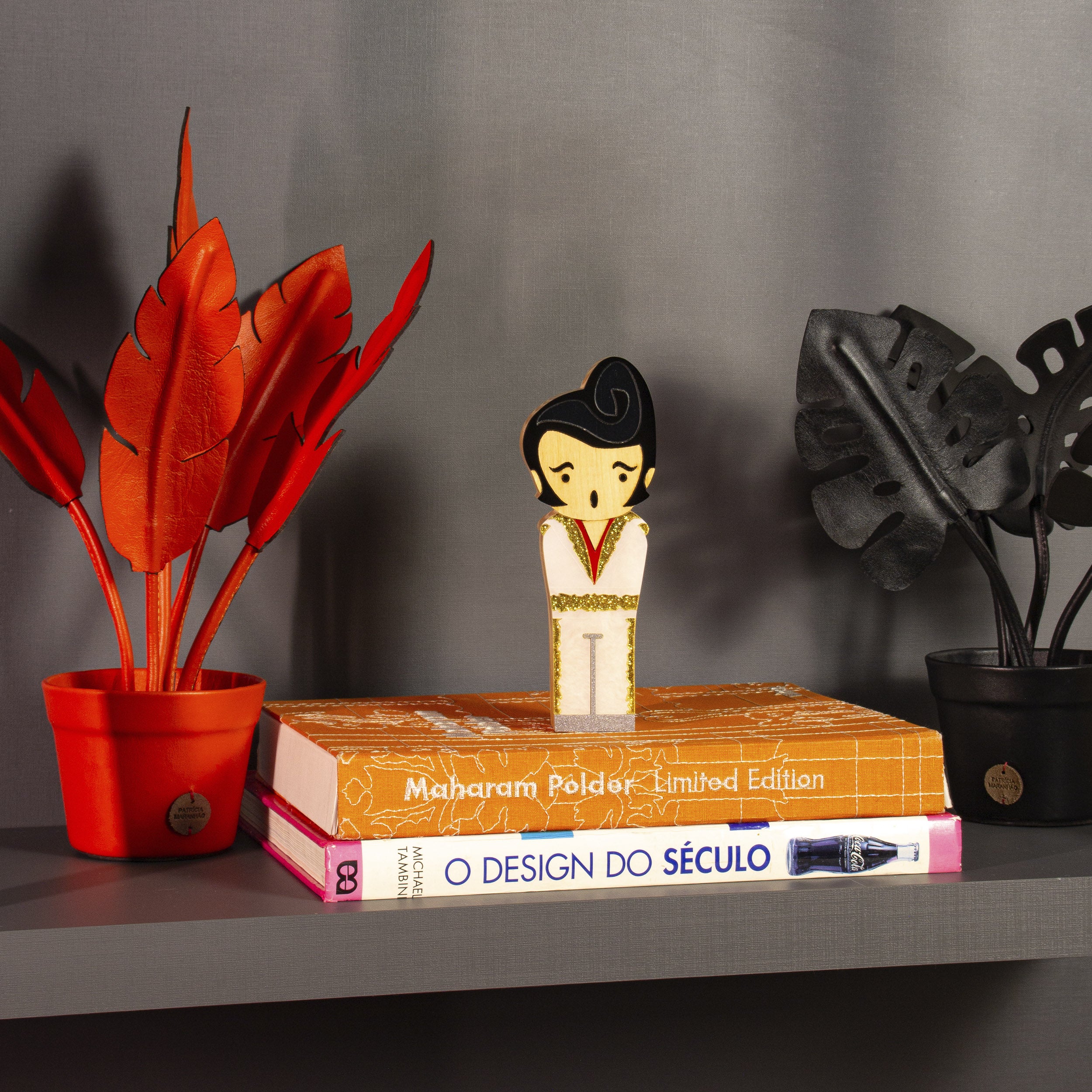 Kokeshi Escultura de Madeira Elvis Presley