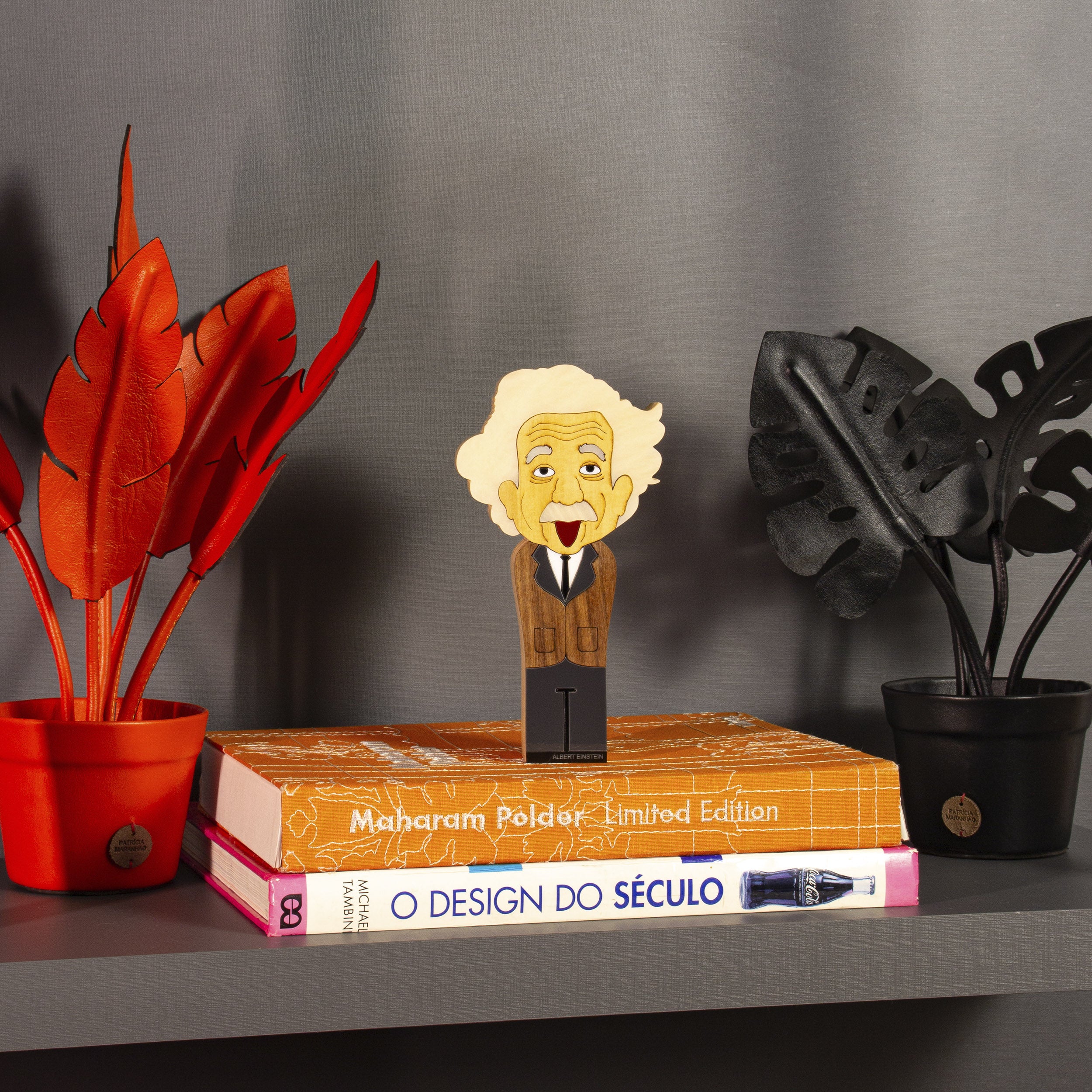 Albert Einstein Escultura em Madeira