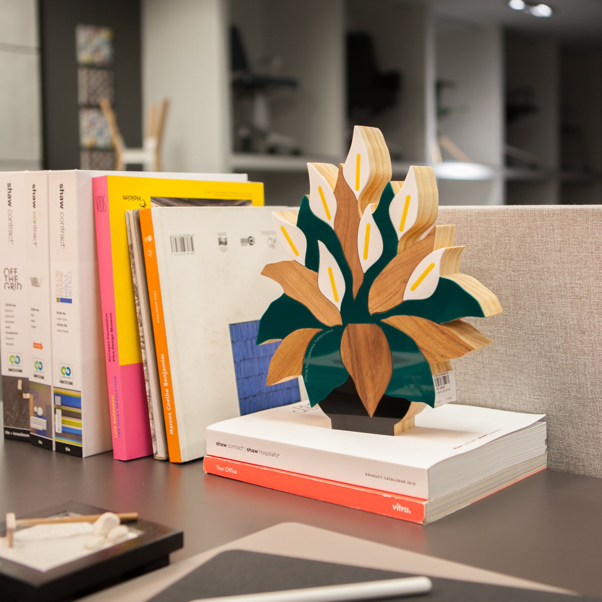 Wooden Sculpture Vase Peace Lily Patricia Maranhão