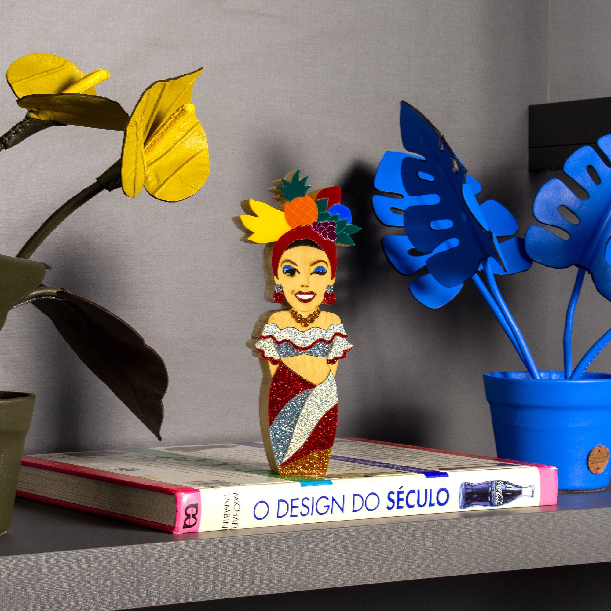 Carmen Miranda Escultura em Madeira