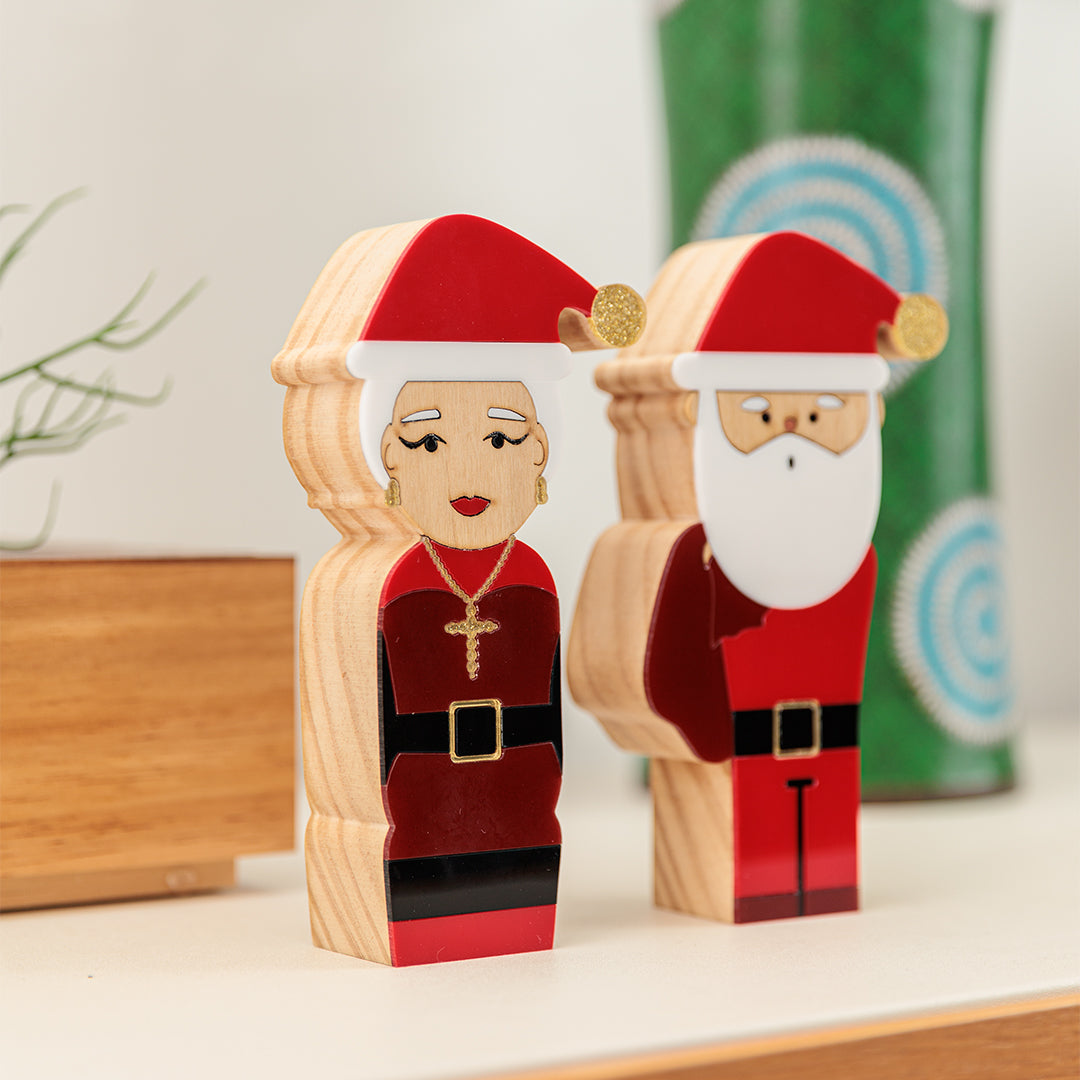 Mamâe Noel Kokeshi Escultura em Madeira