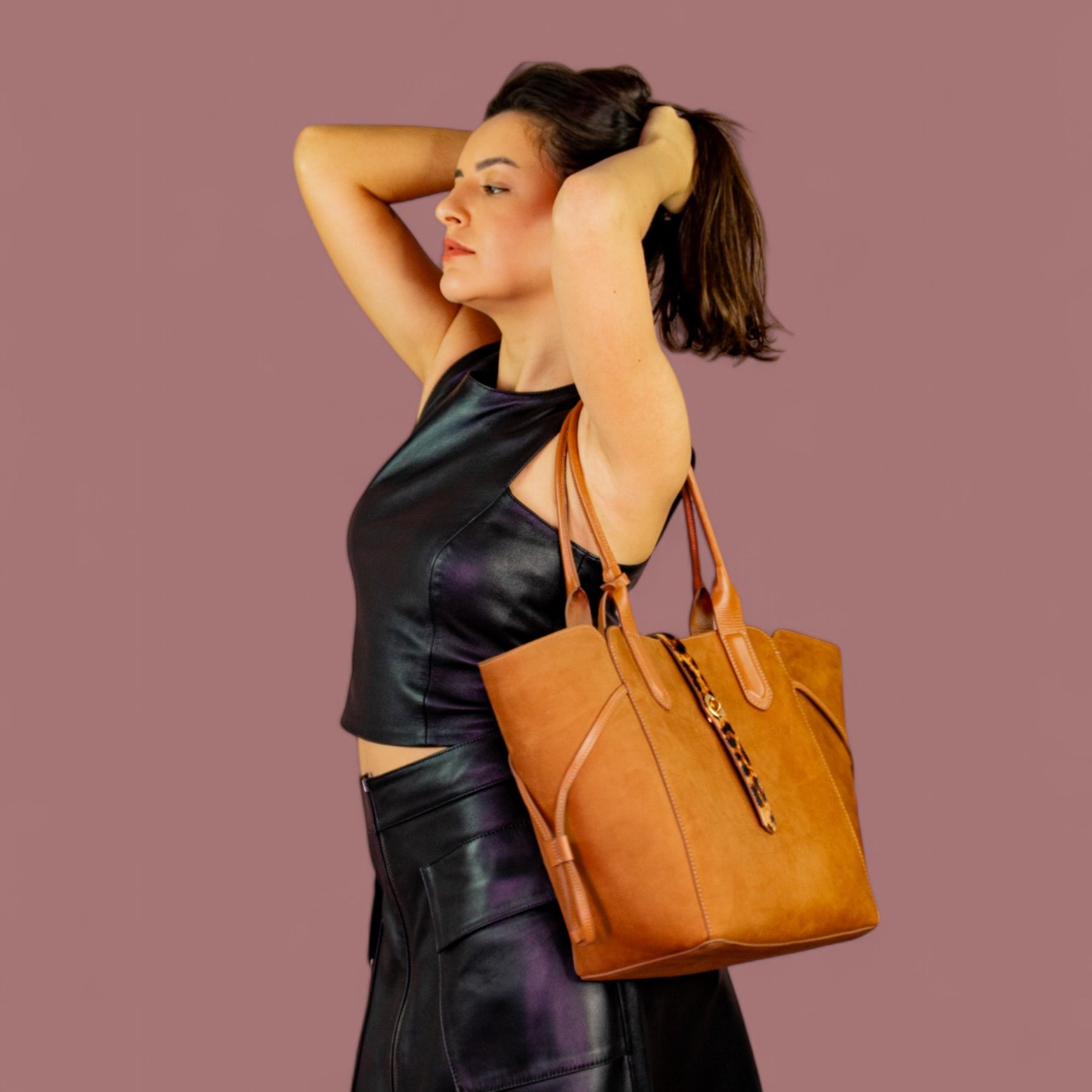 Bolsa Shopping Melania Couro Legítimo Caramelo Com Tira de Onça Patrícia Maranhão